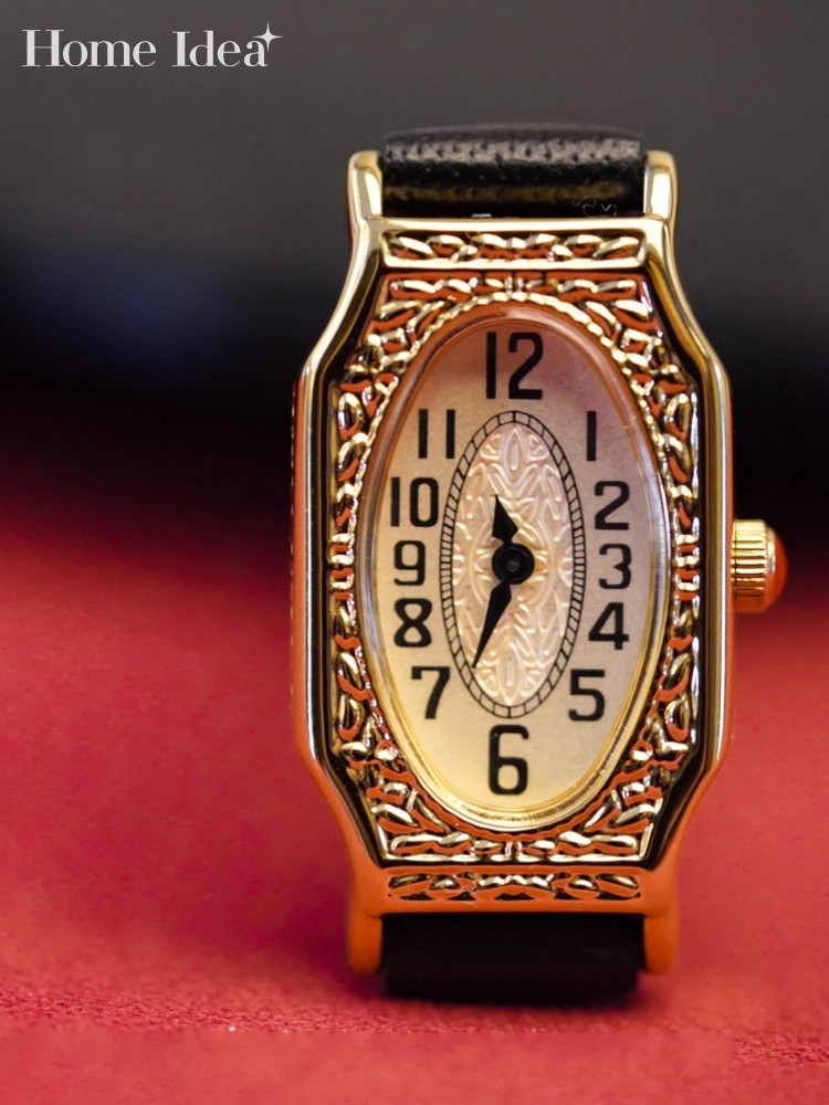 Leatherwork Ideas - Vintage Women Wing Tip Golden Quartz