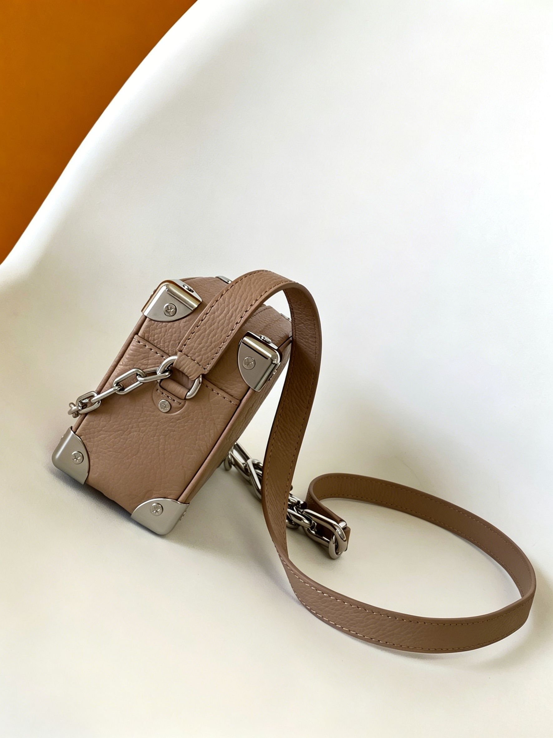 Modern Versatile Multi-Pocket  - огляд і ціна Leatherworking Items